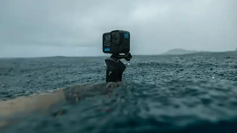 ⁦GoPro HERO12 Black - كاميرا أكشن مقاومة للماء مع فيديو Ultra HD بدقة 5.3K60، صور بدقة 27 ميجابكسل، HDR، مستشعر صور 1/1.9 بوصة، بث مباشر، كاميرا ويب، تثبيت⁩ - الصورة ⁦3⁩
