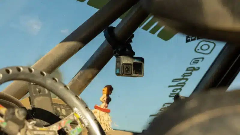 ⁦GoPro HERO12 Black - كاميرا أكشن مقاومة للماء مع فيديو Ultra HD بدقة 5.3K60، صور بدقة 27 ميجابكسل، HDR، مستشعر صور 1/1.9 بوصة، بث مباشر، كاميرا ويب، تثبيت⁩ - الصورة ⁦4⁩
