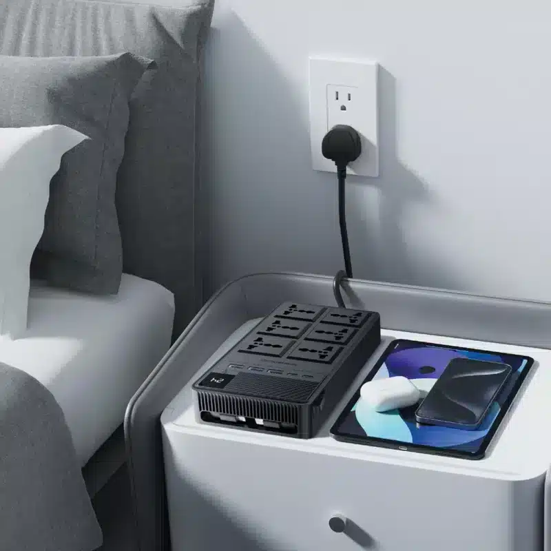 Powerology 2500W 6 AC Power Strip with Built-In Retractable Cables - Black - Image 5