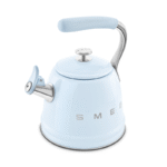 Smeg WKF01CR Retro Style Whistling Kettle - Image 14